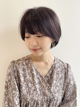 イヴォークトーキョーオーサカ(EVOKE TOKYO osaka) 30代40代50代 おすすめ大人ショート 耳かけ 丸み ピンクブラウン