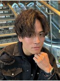 シャドウパーマツイストスパイラルツーブロックセンターパート