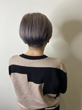 ヘアースタジオ ゼン カロン(Hair studio Zen kalon) ミセスショート白髪ぼかし