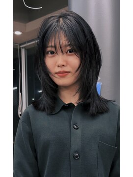 エスキス(ESQUISSE) レイヤーカット/暗髪カラー