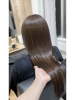 ペグ(Peg)&nbsp;ダメージ最小限でかけるストレートパーマ◎