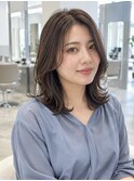 大人暗髪ミディアムレイヤー