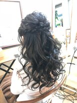 ロカット サロン(Roquat Salon)&nbsp;ふんわり黒髪美人ヘアアレンジ【ヘアアレンジ　立川/立川南/袴】
