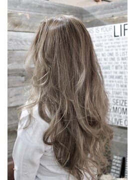 ノーム 横浜(NORM) norm横浜 ヌーディーベージュ☆