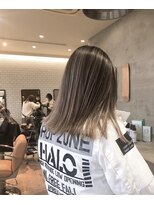 リリ(Riri)&nbsp;ベージュハイライト