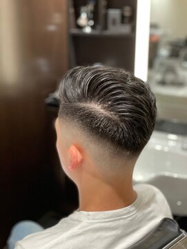 グリーディーフォックス 代々木(Greedy FOX) かき上げヘア/サイドパート/韓国マッシュ/フェードカット/代々木