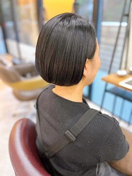 ジラ ヘアアンドメイク(girra HAIR&MAKE) ショートボブ