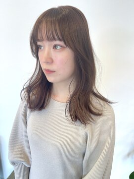 スリー(THREE) ナチュラル自然なヘアスタイル