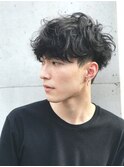 大人気メンズスタイル！ツーブロックに寝癖風パーマ