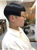 刈り上げショートボブ