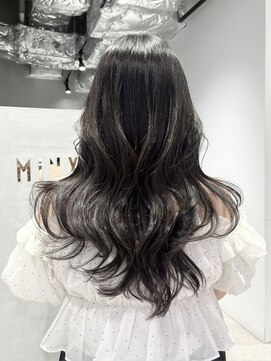 ミンクスオーバー(MINX OVER) 韓国ヘア/レイヤーヘア/顔まわりカット/ウェーブヘア/ヘアセット