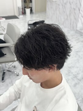 シーン(scene) シャドウパーマ×縦落ち×black【広島】