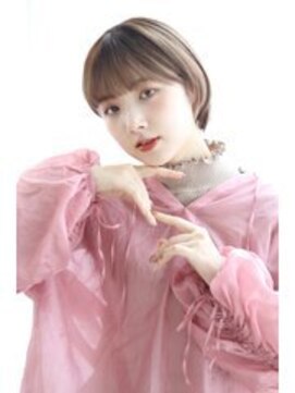 シロフイケブクロ(shirof ikebukuro) 王道ショートでイメチェン×ペールベージュカラー20代30代40代