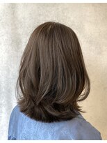ヘアアンドメイク スタジオ ミムロ(HAIR&MAKE STUDIO MIMURO)&nbsp;外ハネレイヤーカット・艶グレージュ
