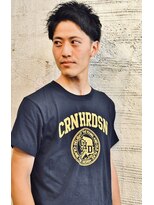 ダブルアームズ(W ARMS) さりげなくツーブロック入ってます。