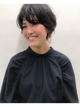 ラビリンス(Labyrinth) ナチュラルショートパーマ×アッシュグレー心斎橋labyrinth