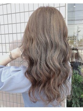 リ アムール(Re:AMOUR) ベージュカラー