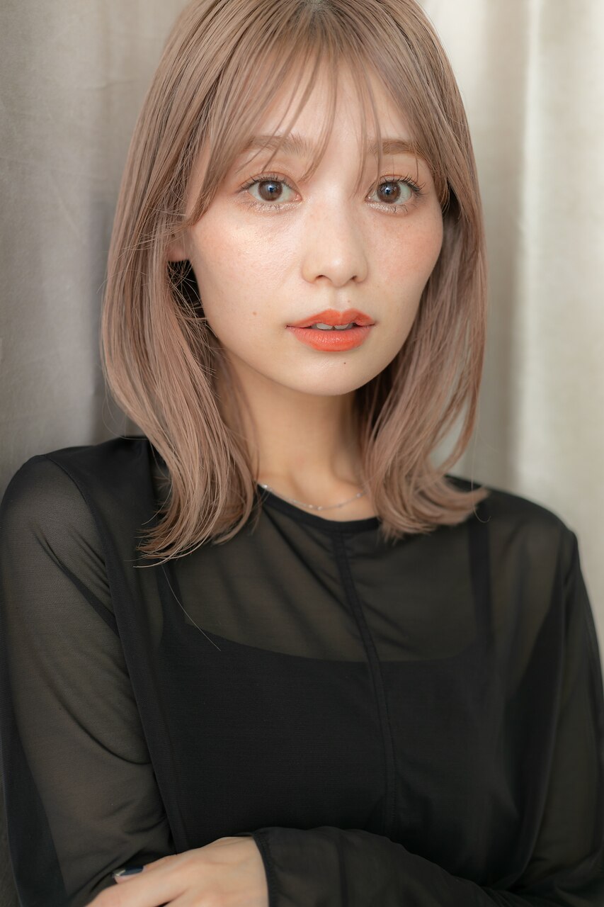 外国人風ハイトーンカラーモテくびれミディTb1戸頭20代30代40代