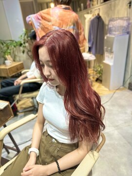 エッセ 大阪梅田茶屋町店(esse) カシスレッド