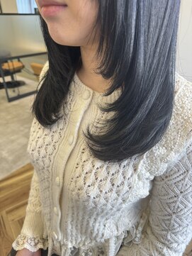 リジー(Litzy) レイヤーカット【三國麗奈】