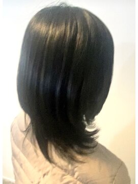 アナログノイ(analog noi) 黒髪ミディアムレイヤー