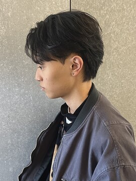 ニアウ 太田店(Niau) メンズナチュラルショートセンターパートフェザーパーマ質感重視