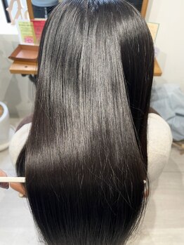 リセ(risee)の写真/大人女子も納得の自然なストレートヘアに。くせやうねりをしっかりと伸ばし、理想の美髪を実現します♪