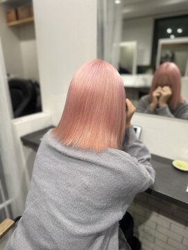 カラ ヘアーサロン(Kala Hair Salon) ホワイトピンク