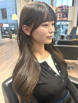 コラソン(corazon) 顔周りカット+やわらかブラウンカラー