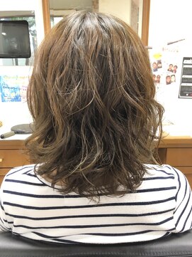 ヘアーメイクエアーセントラーレ(HAIR MAKE air Zentrale) サマーウェーブ&カラー