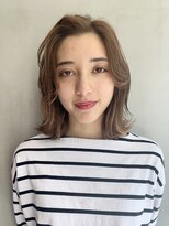 外ハネロブ_ウェーブパーマフォギーベージュ耳かけ_76993