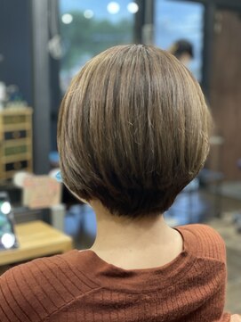 ワラティク(WARATI C) ショートボブ