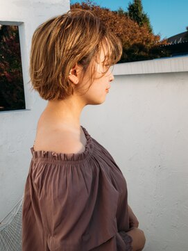 ヘアアンドリラクゼーション シャッセ(Hair&Relaxation SASE) シースルーブロンズショート