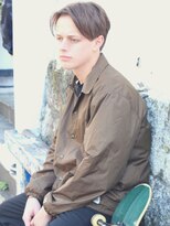 ジジバイワースホワイル(jiji by WORTH WHILE)&nbsp;大人ツーブロックセンターパートショート