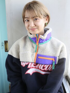 バース(BIRTH) 天神【BIRTH】耳かけマッシュショート×ミルクティーベージュ　2