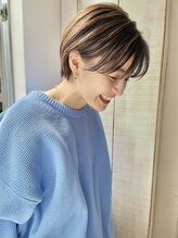 ナック ベース(knack base) グレージュ×前髪なしハンサムくびれショート◎30代40代50代