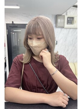 リア 大阪梅田(Ria) ~ホワイトベージュ フェスフレーミング~【Ria 大阪 梅田】