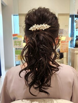 アブニールドール 大山台店 ポニーテール