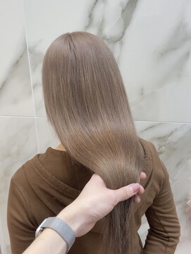 リー 梅田(Lee) ミルクティーベージュ/ハイトーン/ミルクブラウン/ブリーチ