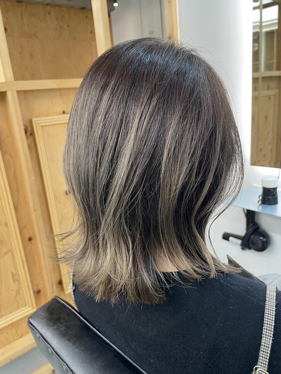 2026年冬】メッシュカラーの髪型・ヘアアレンジ｜人気順