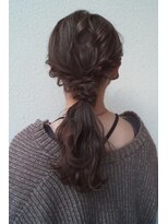 ヘアセット/ローポニーテール編み込みヘアセット