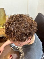 ヘアーワークス ボナ(HAIR WORKS bona.)&nbsp;ワイルド感溢れる◎ツイストスパイラルパーマ/メンズカット