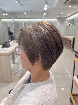 アッシュ 高幡不動店(Ash) ブリーチなしコントラストハイライトカラーショートヘッドスパ