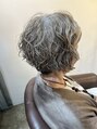 ビハインドザカーテン(BEHIND THE CURTAIN)&nbsp;白髪ぼかし、くせ毛カット、パーマ、気分上がるヘアスタイルを！