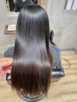 テト(teto) 大人女性の艶ロング 上品ストレート