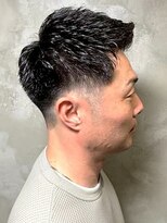 ディスイズバーバーサード(THIS IS BARBER 3rd)&nbsp;フェードカット アップバング メンズショート ビジネスヘア 30代