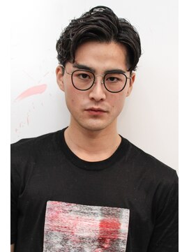 メリケンバーバーショップ コウベ(MERICAN BARBERSHOP KOBE) ワイルドツーブロックテクノサイドパートショート７３ビジカジ