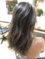 アッカ(ACCA)&nbsp;ハイライト×シルバーベージュ