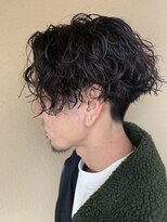 フィフス(fifth) センターパートスパイラルパーマツイストパーマツーブロック