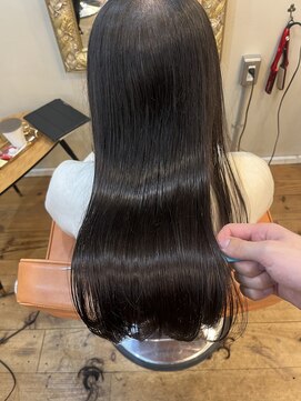 エルムトウキョウ(ELM Tokyo) 【髪質改善トリートメントで作るサラ艶ストレート】